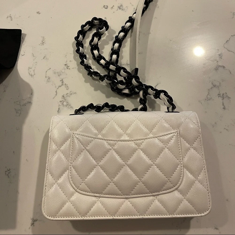 Chanel timeless wallet on chain trendy